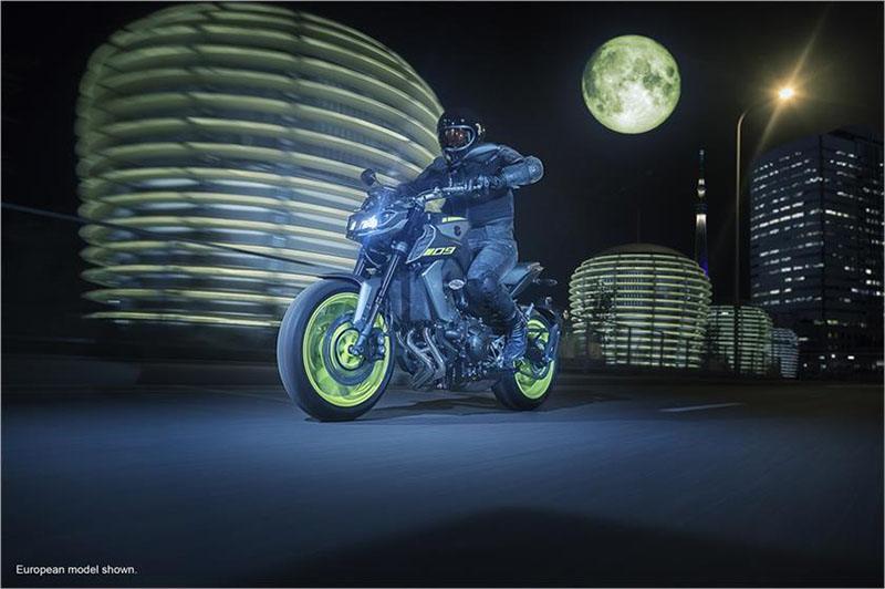 2018 Yamaha MT-09 6