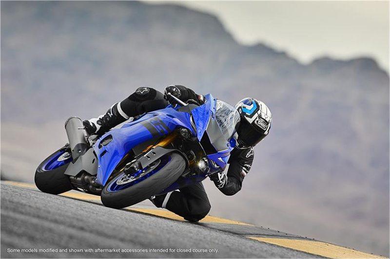 2018 Yamaha YZF-R6 in Manchester, New Hampshire - Photo 6