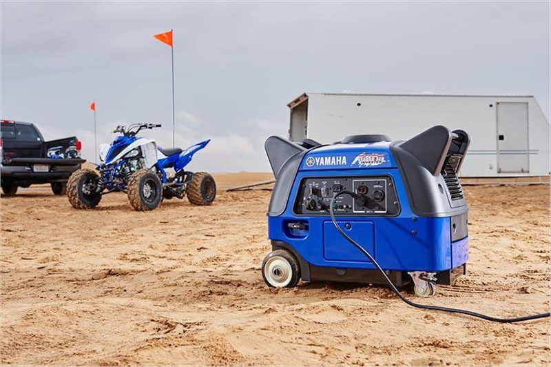 2000 Yamaha EF3000iSEB Generator 3