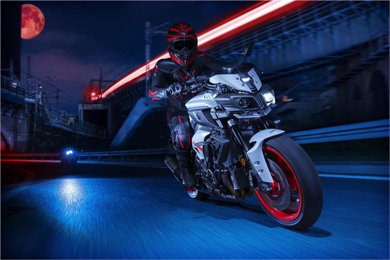 2019 Yamaha MT-10 11