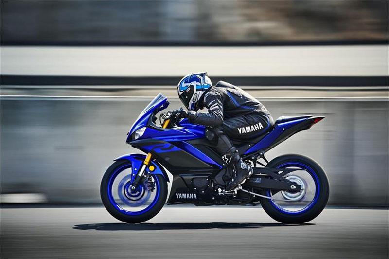 2019 Yamaha YZF-R3 10