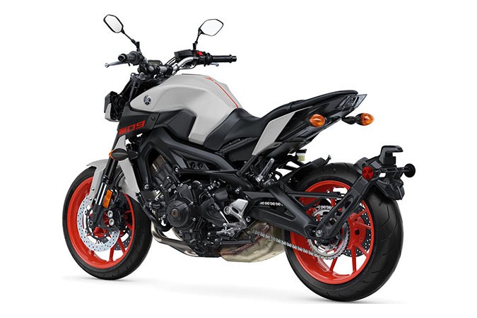 2020 Yamaha MT-09 in Foxboro, Massachusetts - Photo 8