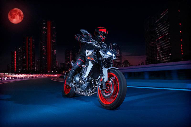 2020 Yamaha MT-09 in Foxboro, Massachusetts - Photo 13