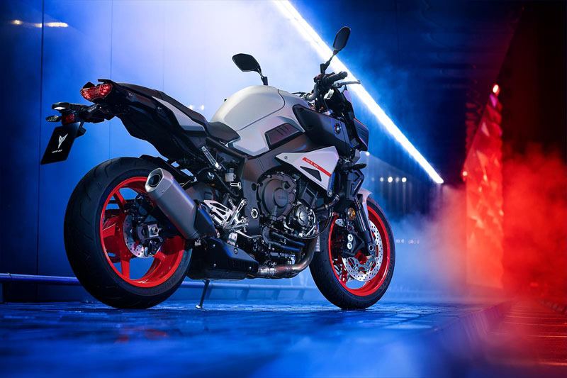 2020 Yamaha MT-10 6