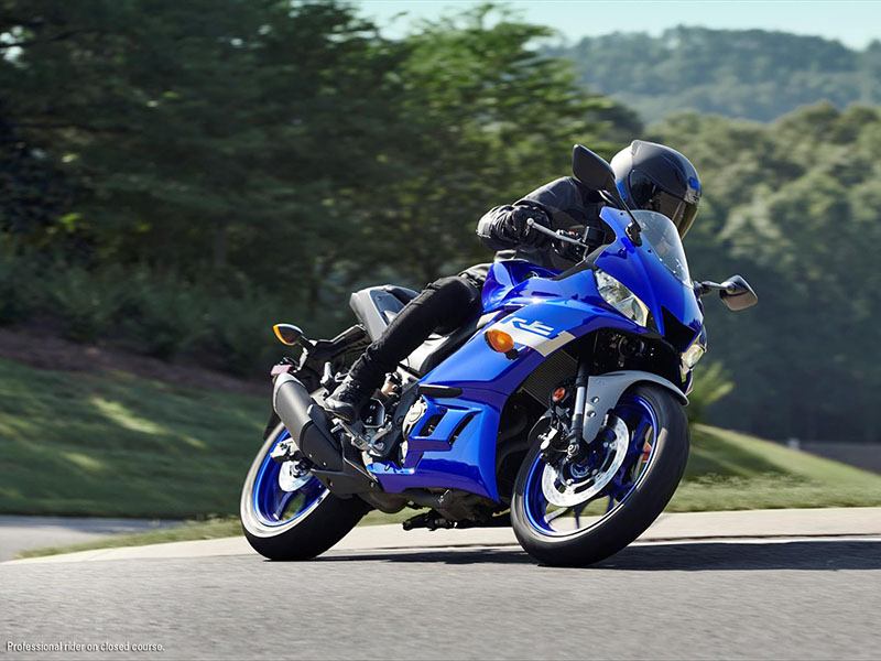 2021 Yamaha YZF-R3 ABS in Foxboro, Massachusetts - Photo 9