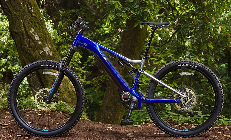 2023 Yamaha YDX-MORO Pro - Medium in Athens, Ohio - Photo 3