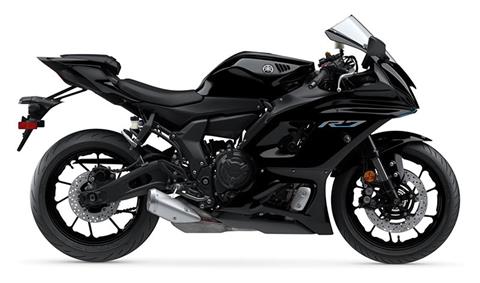 Yamaha r3 bike price new arrivals