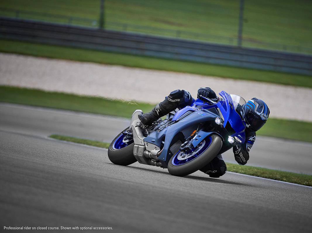 2023 Yamaha YZF-R1 in Belle Plaine, Minnesota - Photo 9