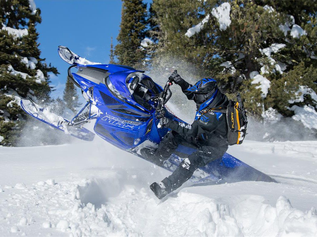 2023 Yamaha Mountain Max LE 154 in Elkhart, Indiana - Photo 8