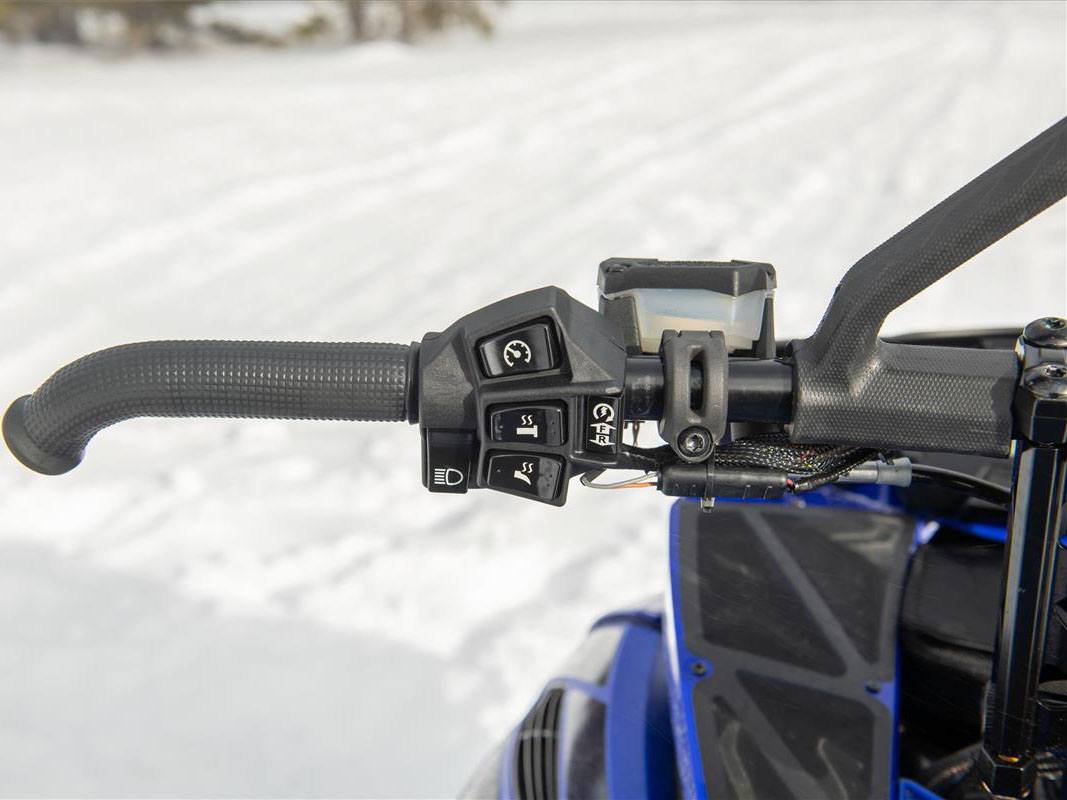 2023 Yamaha Mountain Max LE 154 in Elkhart, Indiana - Photo 16