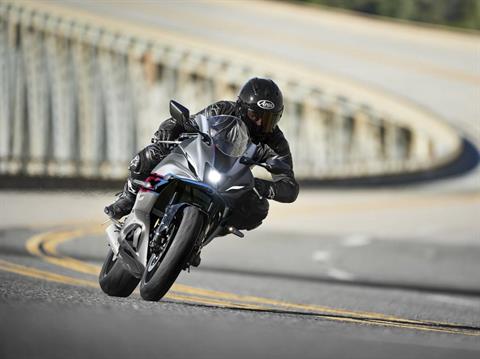 2024 Yamaha YZF-R7 in Long Island City, New York - Photo 14