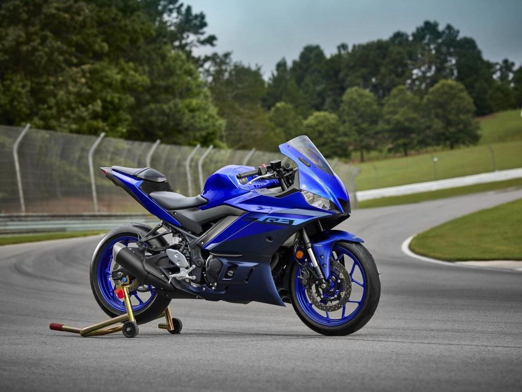 2024 Yamaha YZF-R3 in New Haven, Connecticut - Photo 13