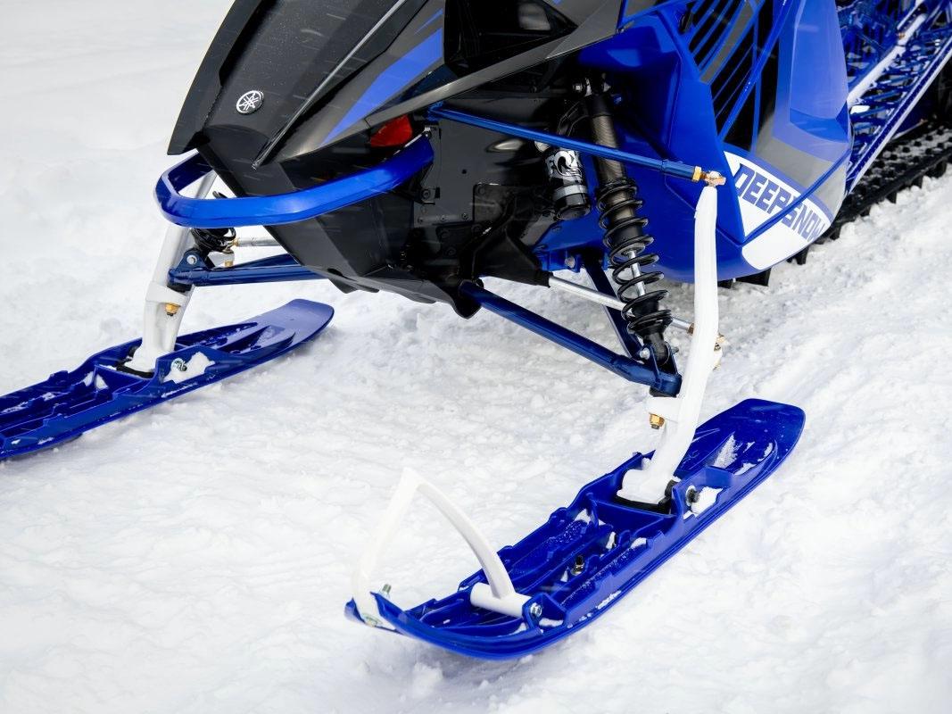 2024 Yamaha Mountain Max LE 165 in Foxboro, Massachusetts - Photo 2