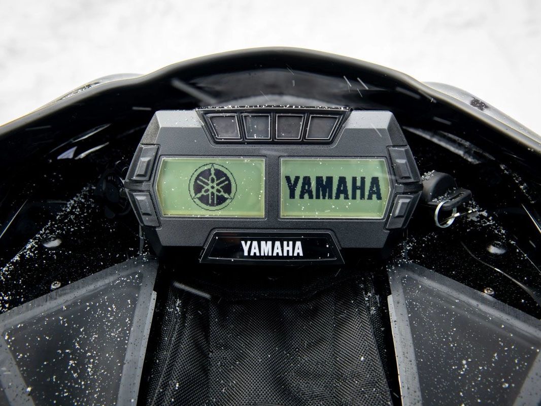 2024 Yamaha Mountain Max LE 165 in Foxboro, Massachusetts - Photo 6