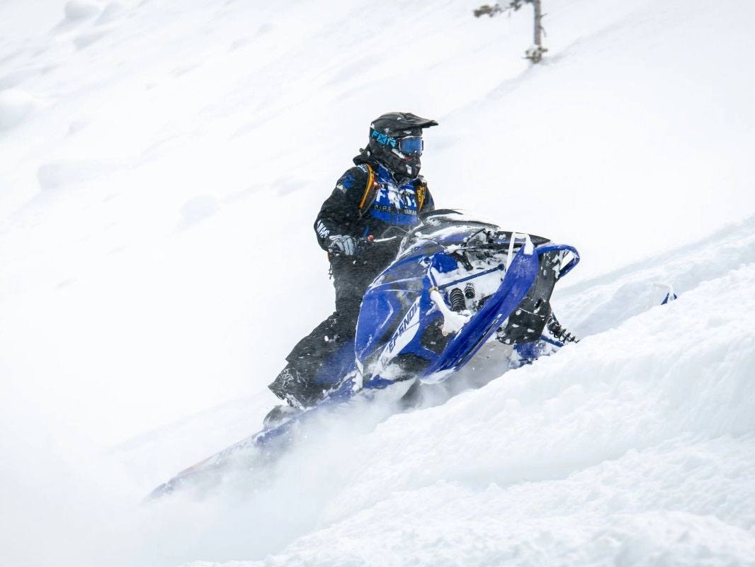 2024 Yamaha Mountain Max LE 165 in Foxboro, Massachusetts - Photo 12