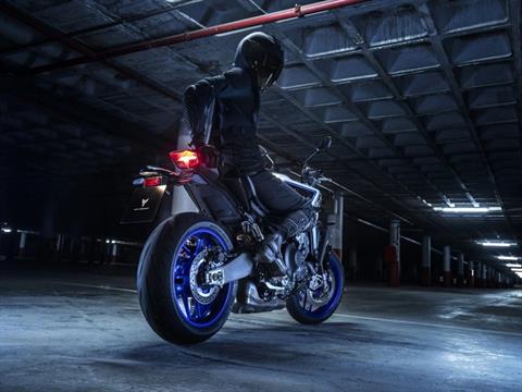 2025 Yamaha MT-09 SP in Foxboro, Massachusetts - Photo 15
