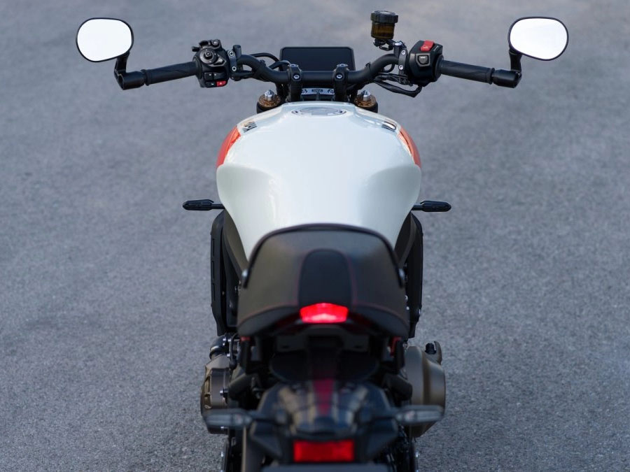 2025 Yamaha XSR900 in Long Island City, New York - Photo 8