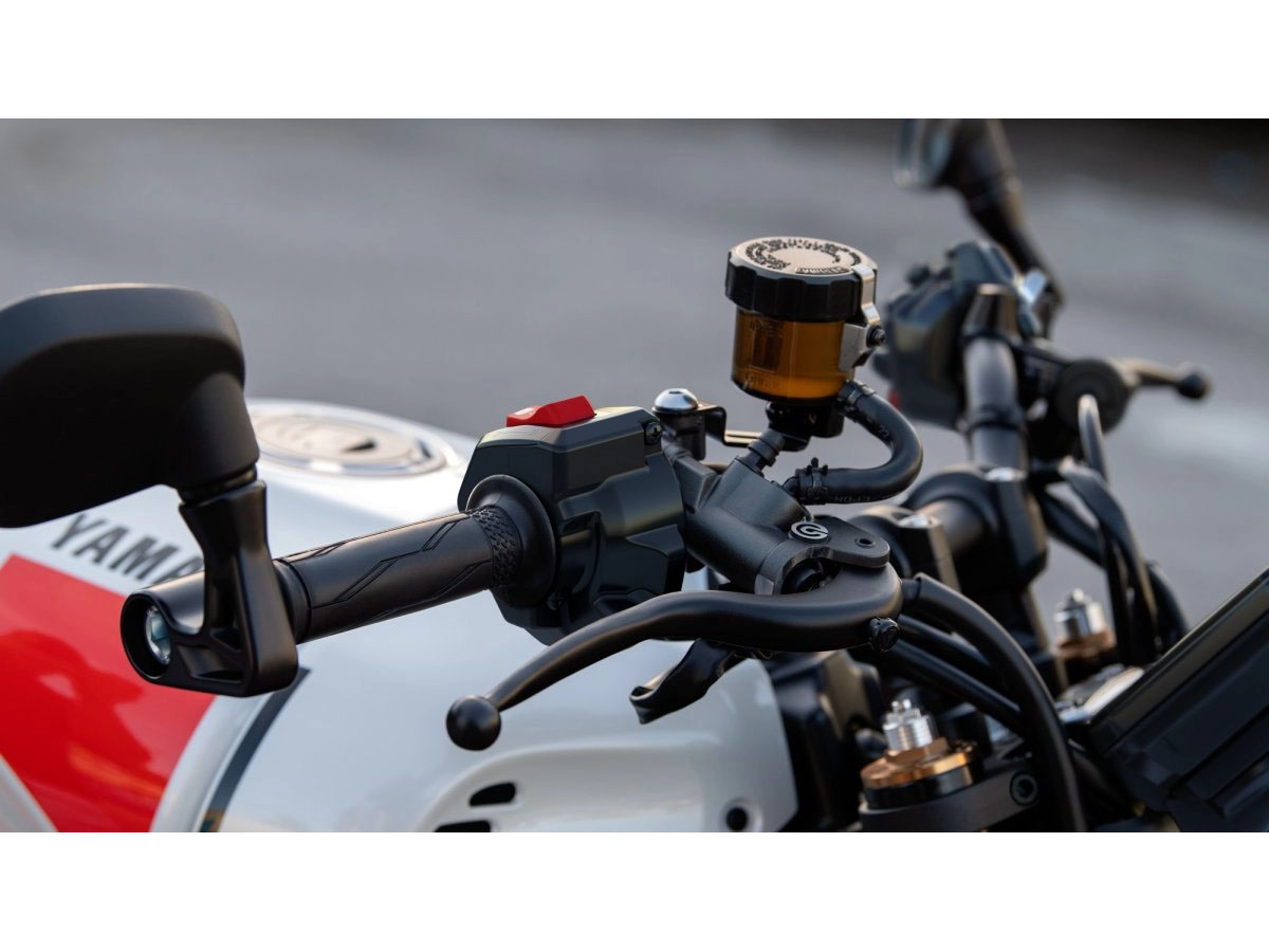 2025 Yamaha XSR900 in Long Island City, New York - Photo 11