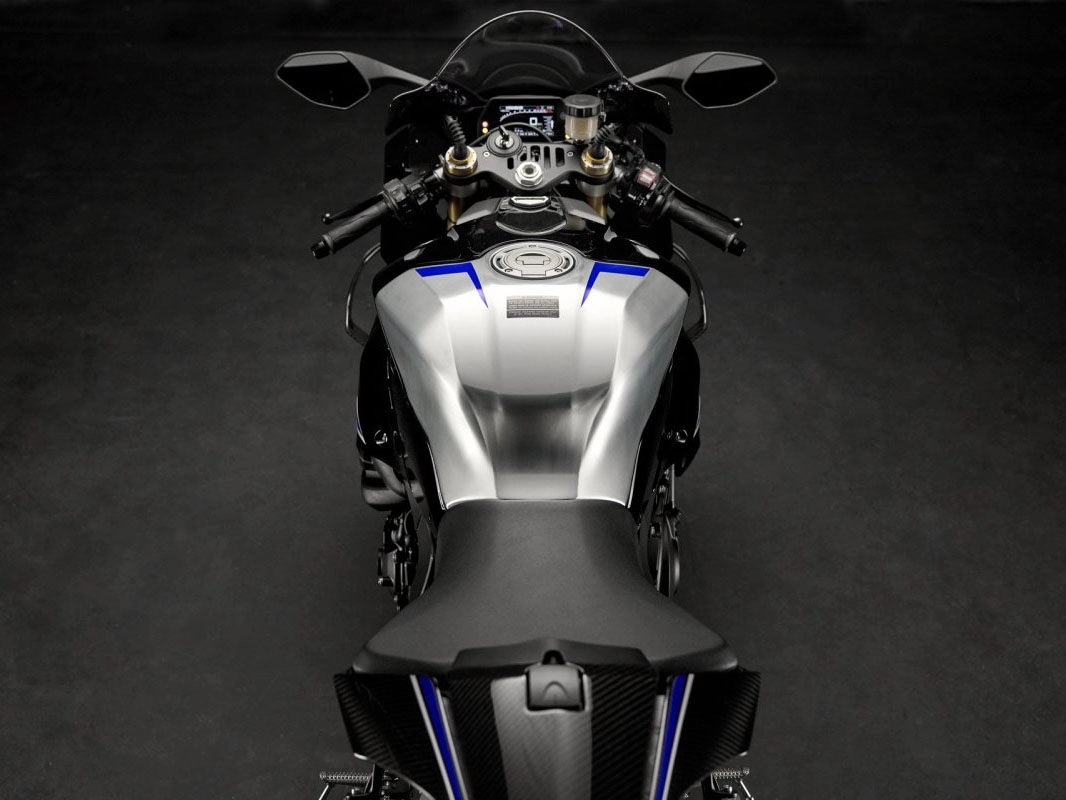 2025 Yamaha YZF-R1M in Port Washington, Wisconsin - Photo 7