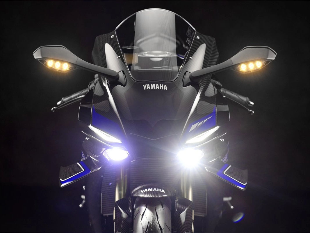 2025 Yamaha YZF-R1M in Port Washington, Wisconsin - Photo 8