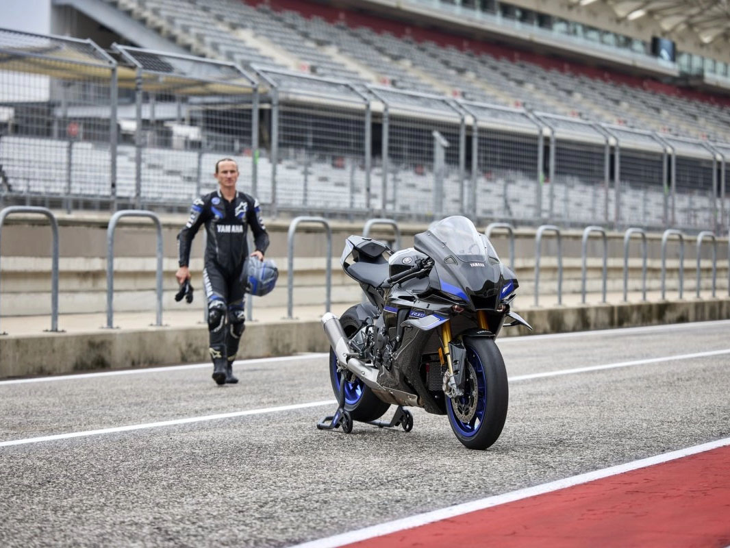 2025 Yamaha YZF-R1M in Port Washington, Wisconsin - Photo 20