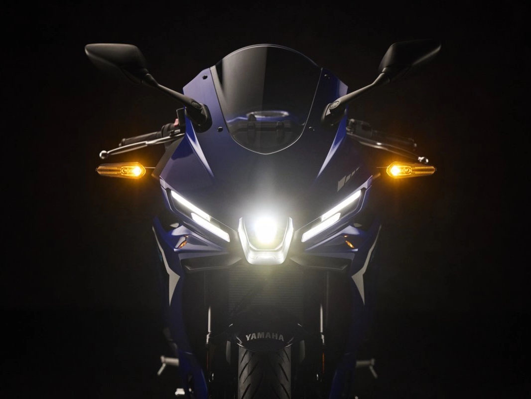 2025 Yamaha YZF-R3 in Eugene, Oregon - Photo 12