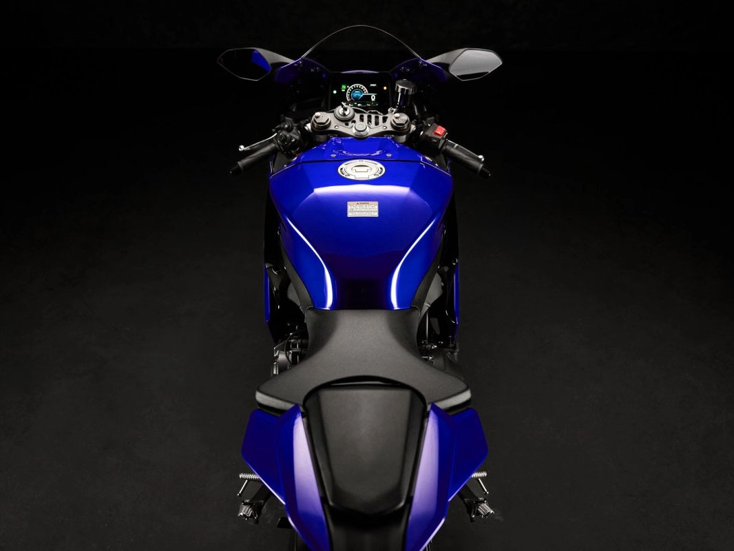 2025 Yamaha YZF-R9 in Port Washington, Wisconsin - Photo 11