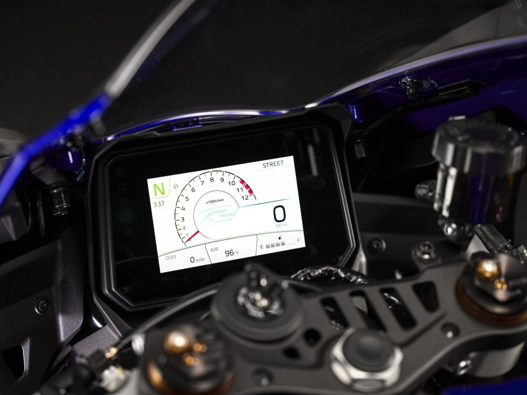 2025 Yamaha YZF-R9 in Port Washington, Wisconsin - Photo 12