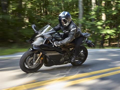 2025 Yamaha YZF-R9 in Long Island City, New York - Photo 16