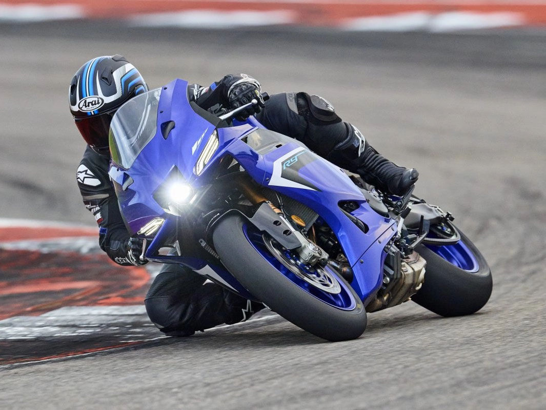 2025 Yamaha YZF-R9 in Port Washington, Wisconsin - Photo 19