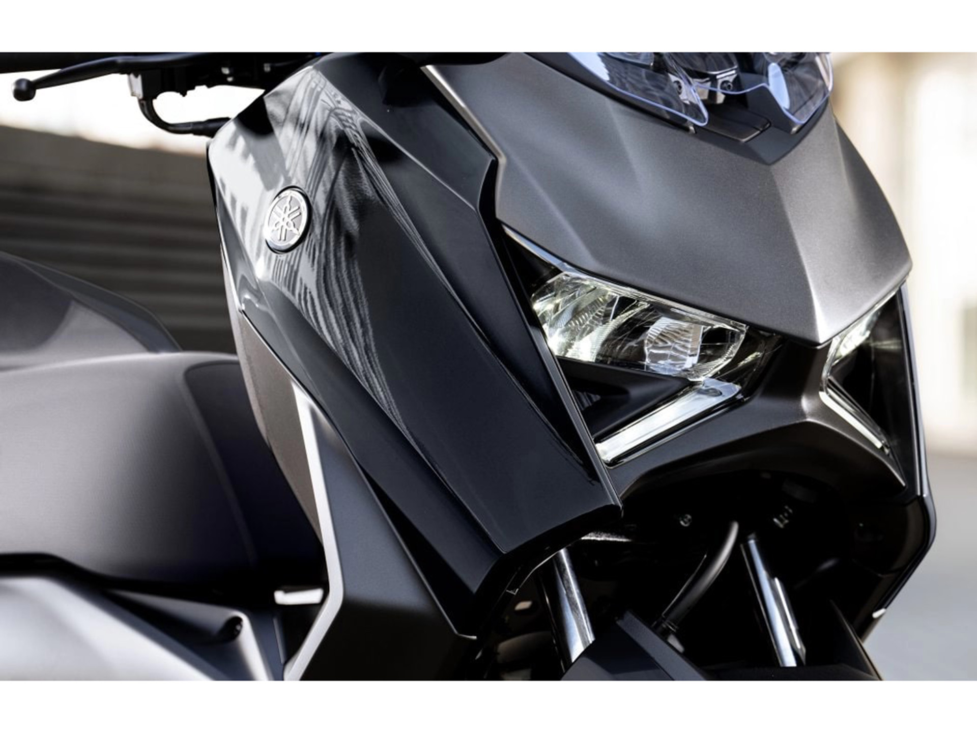 2025 Yamaha XMAX in Pine Bluff, Arkansas - Photo 9