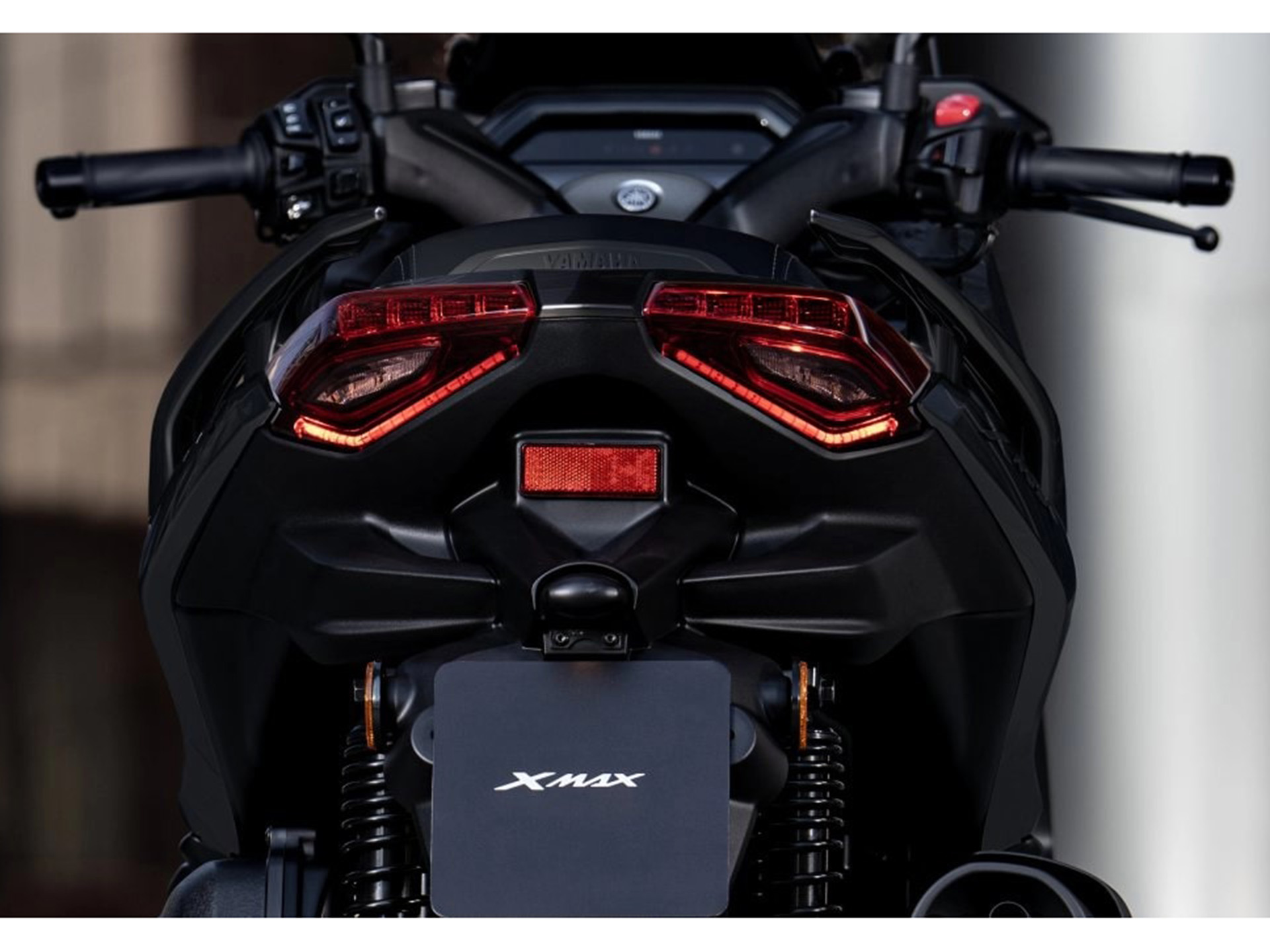 2025 Yamaha XMAX in Pine Bluff, Arkansas - Photo 12