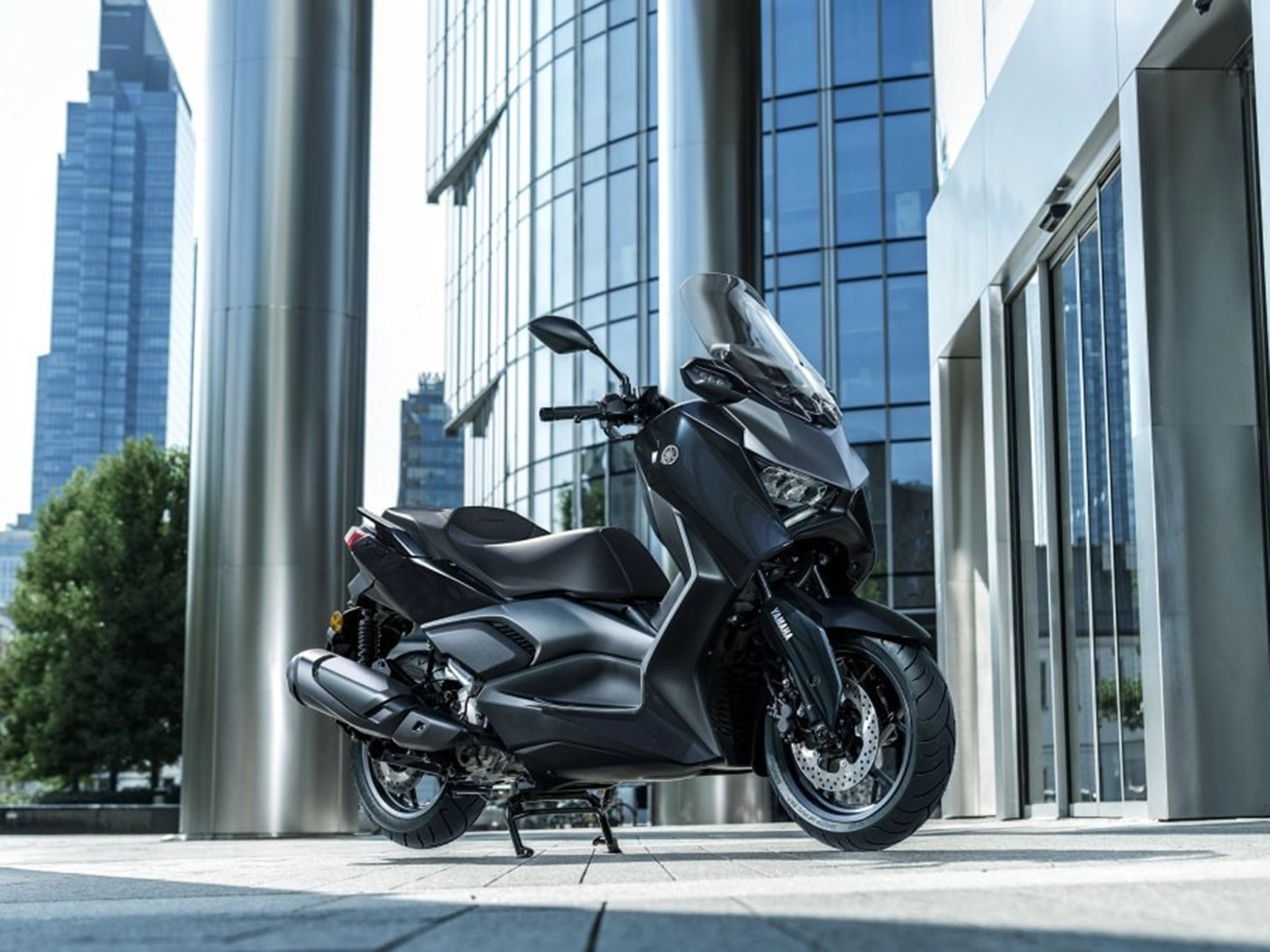 2025 Yamaha XMAX in Pine Bluff, Arkansas - Photo 15