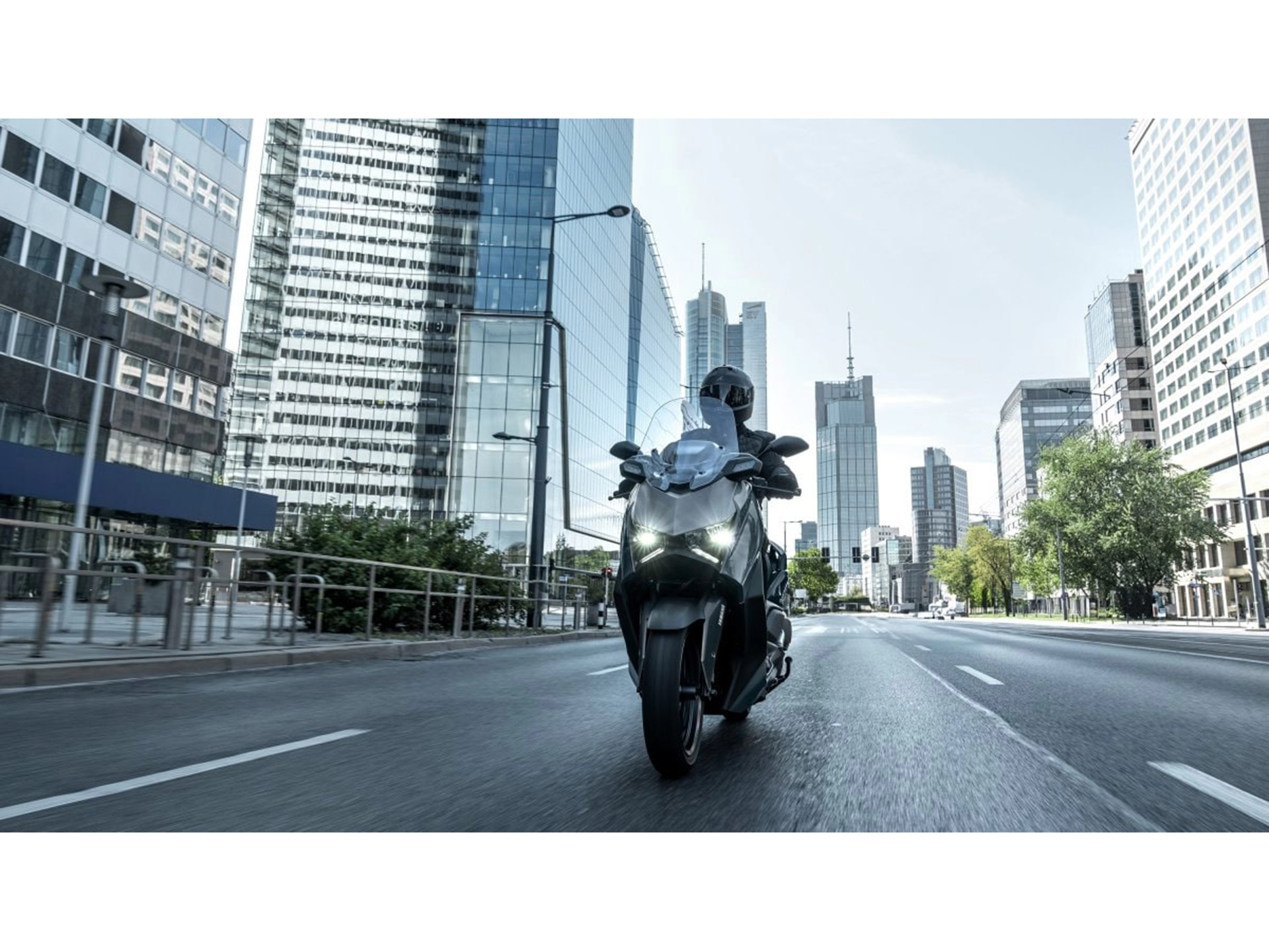 2025 Yamaha XMAX in Pine Bluff, Arkansas - Photo 20