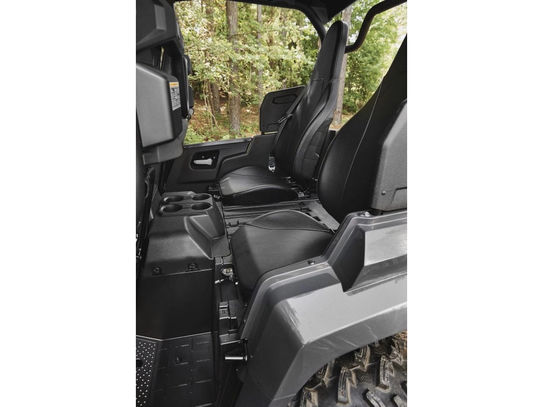 2025 Yamaha Wolverine RMAX4 1000 Compact R-Spec in Foxboro, Massachusetts - Photo 11