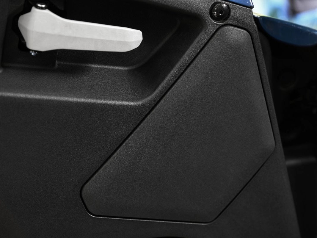 2025 Yamaha Wolverine RMAX4 1000 Limited in Santa Maria, California - Photo 9
