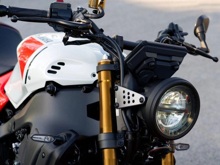 2026 Yamaha XSR900 10