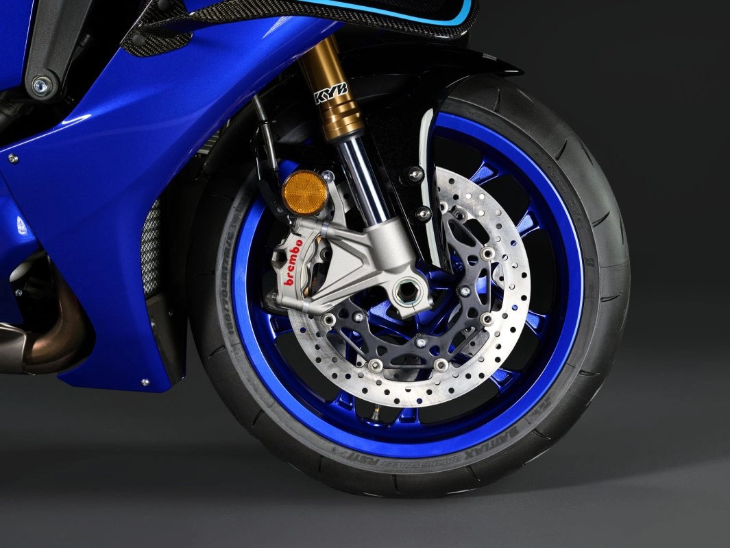 2026 Yamaha YZF-R1 12