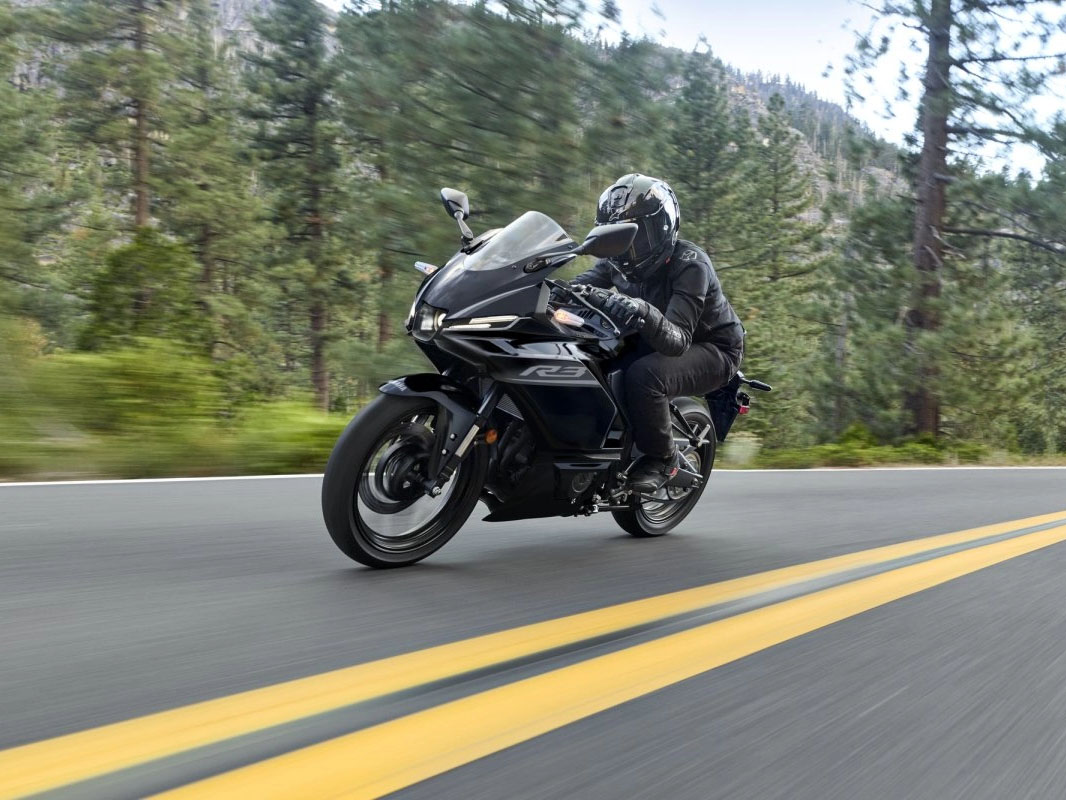 2026 Yamaha YZF-R3 in Columbus, Ohio - Photo 16