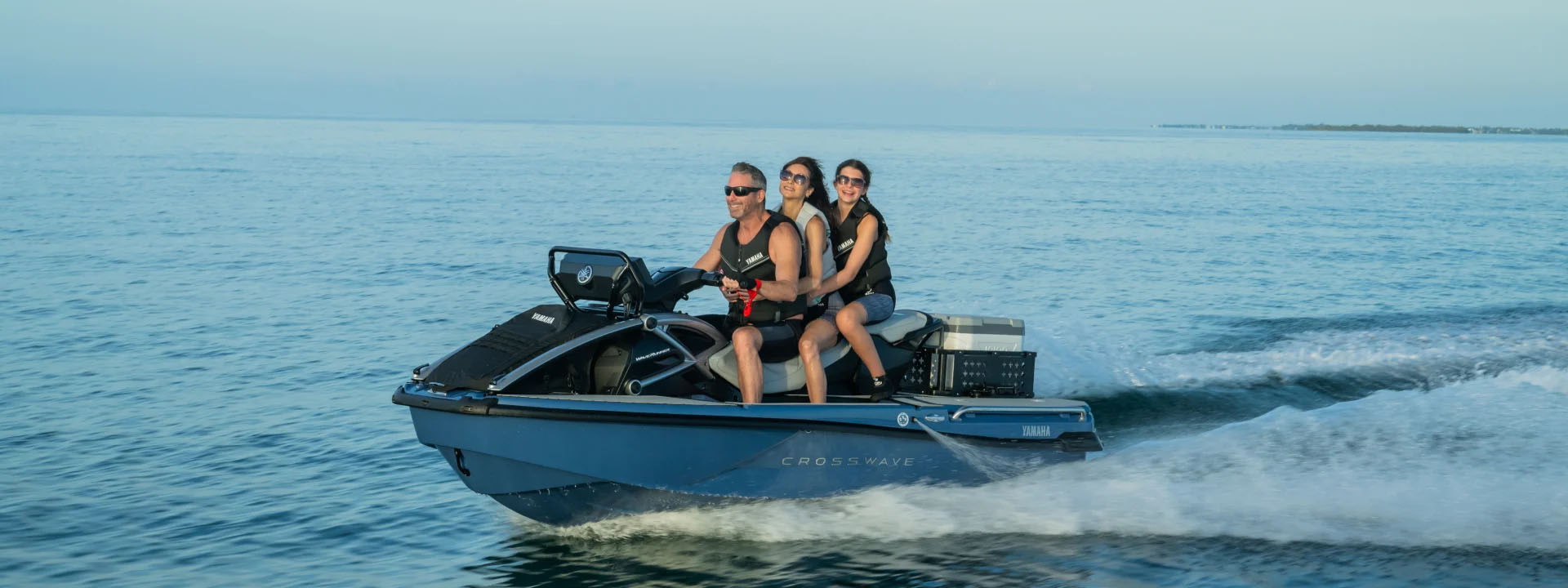 2027 Yamaha CrossWave 8