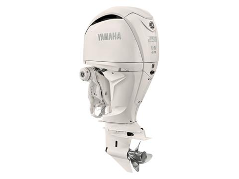 Yamaha F250 4.2L V6 Offshore w/ DES 35 in. DEC R Rotation in Pine Bluff, Arkansas - Photo 4