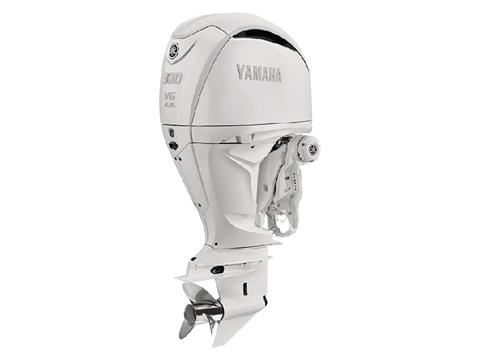Yamaha F300 4.2L V6 Offshore w/ DES 30 in. DEC in Pine Bluff, Arkansas - Photo 3