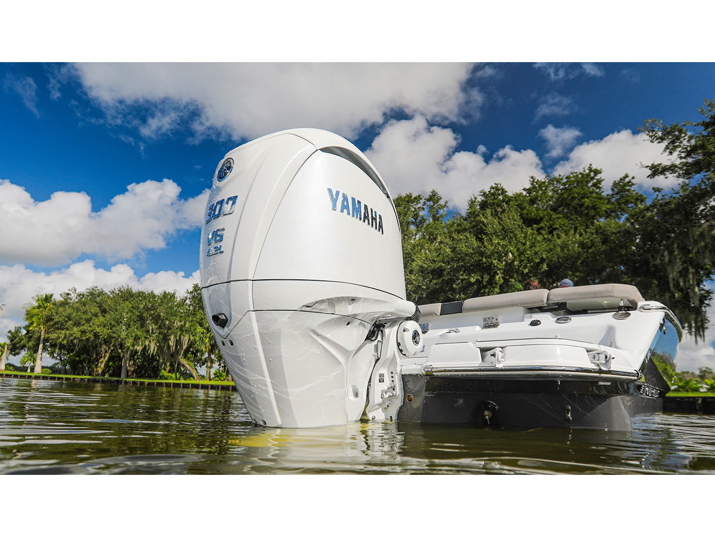 Yamaha F300 4.2L V6 Offshore w/ DES 30 in. DEC in Pine Bluff, Arkansas - Photo 13
