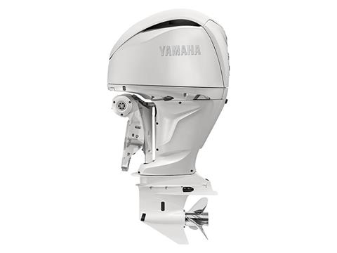 Yamaha F350 4.3L V6 Offshore w/ DES 25 in. DEC Standard R Rotation in Pine Bluff, Arkansas - Photo 2