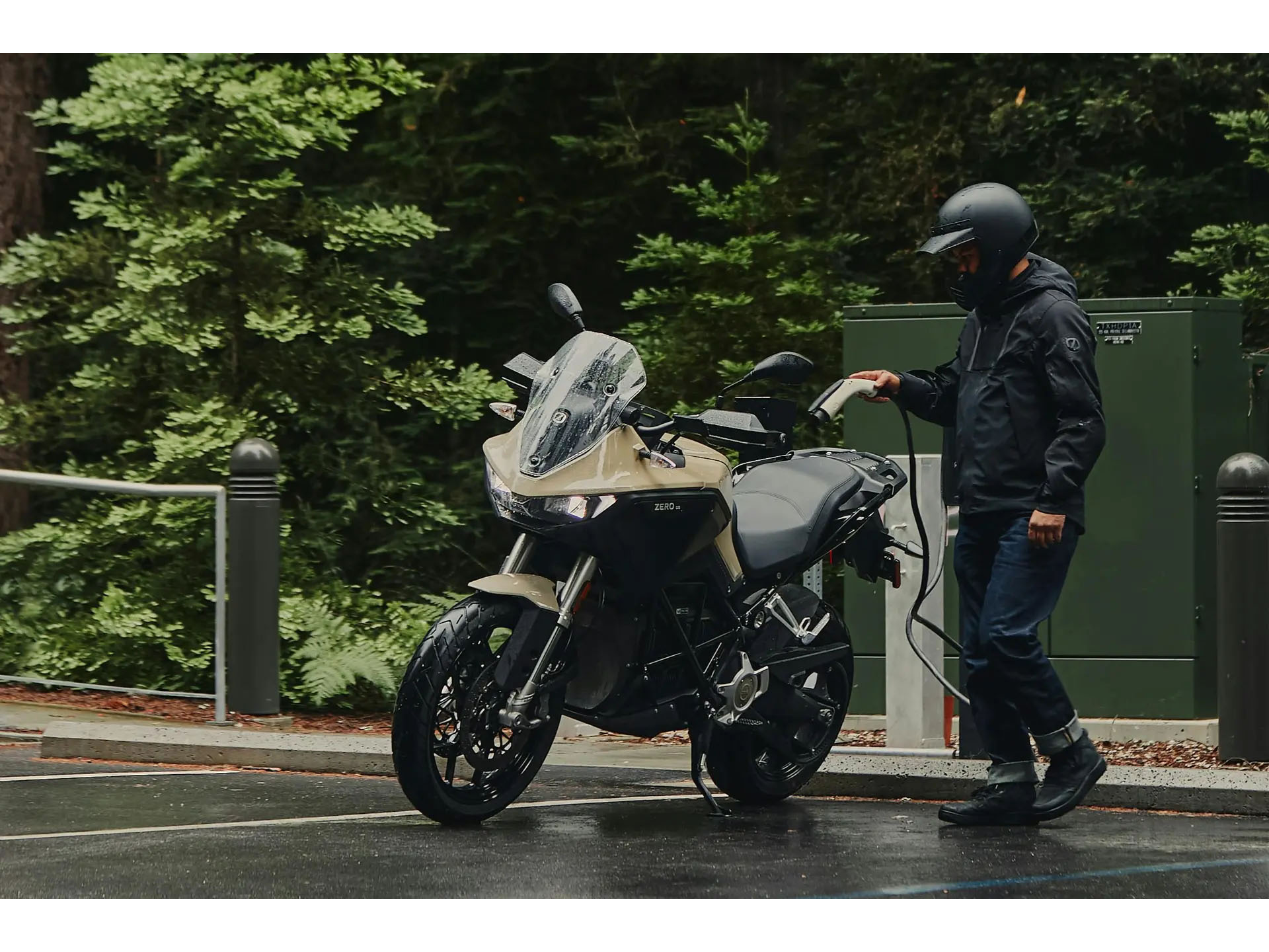 2024 Zero Motorcycles DS in Columbus, Ohio - Photo 10