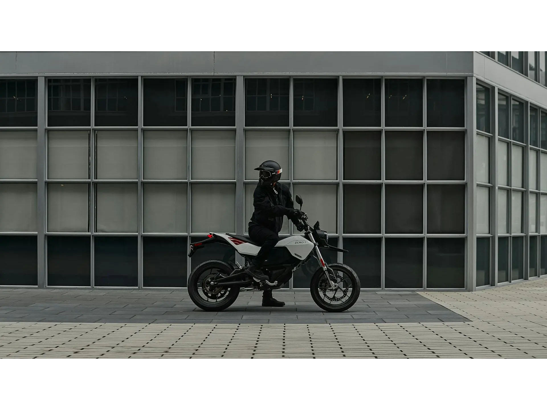 2024 Zero Motorcycles FXE in Columbus, Ohio - Photo 19