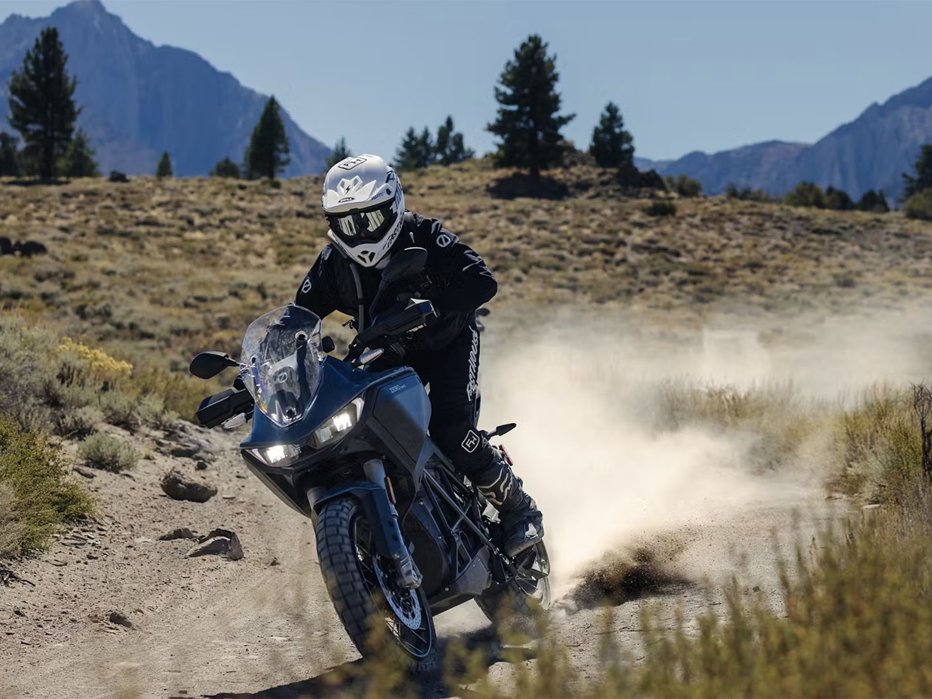 2025 Zero Motorcycles DSR/X in Columbus, Ohio - Photo 17