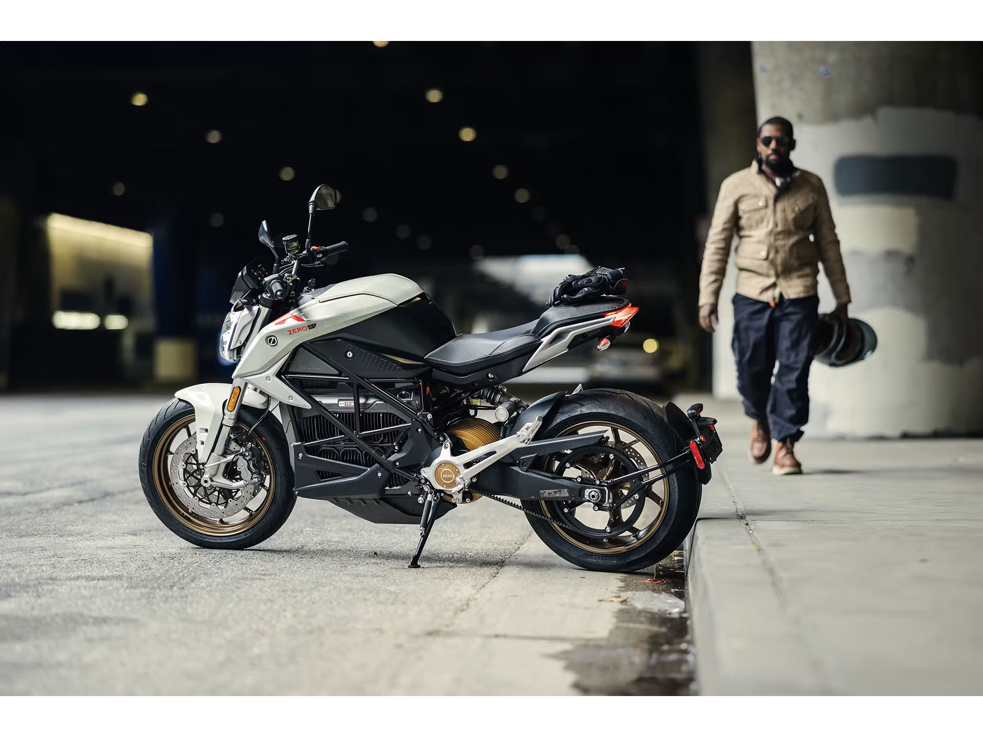 2025 Zero Motorcycles SR/F in Columbus, Ohio - Photo 17