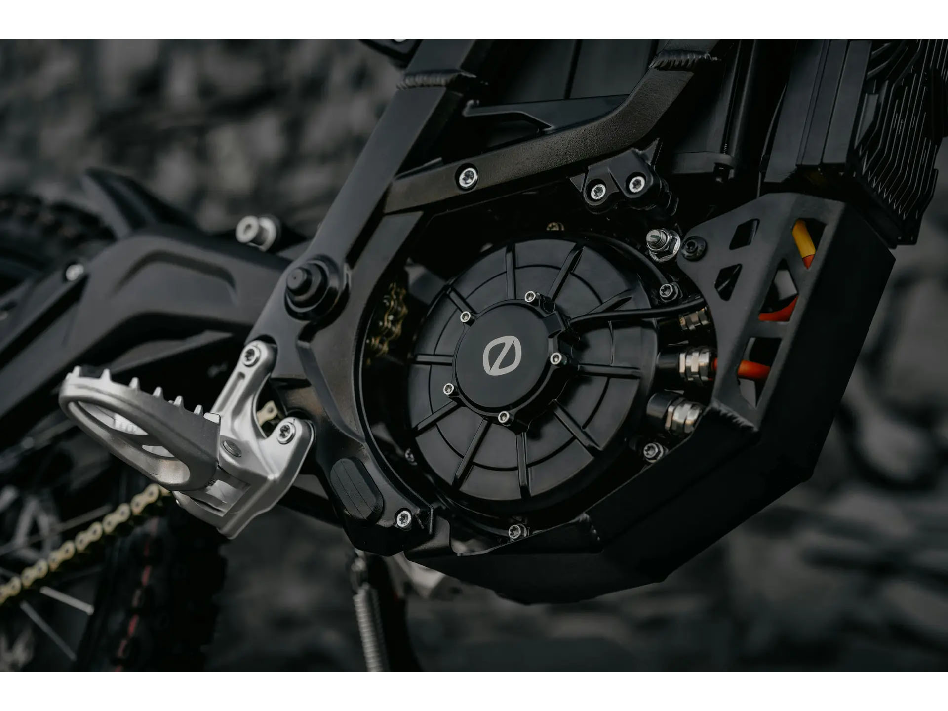 XL エンノイ　(BLACK × WHITE) 新品未使用 New 2025 Zero Motorcycles XB Motorcycles in Pelham, AL