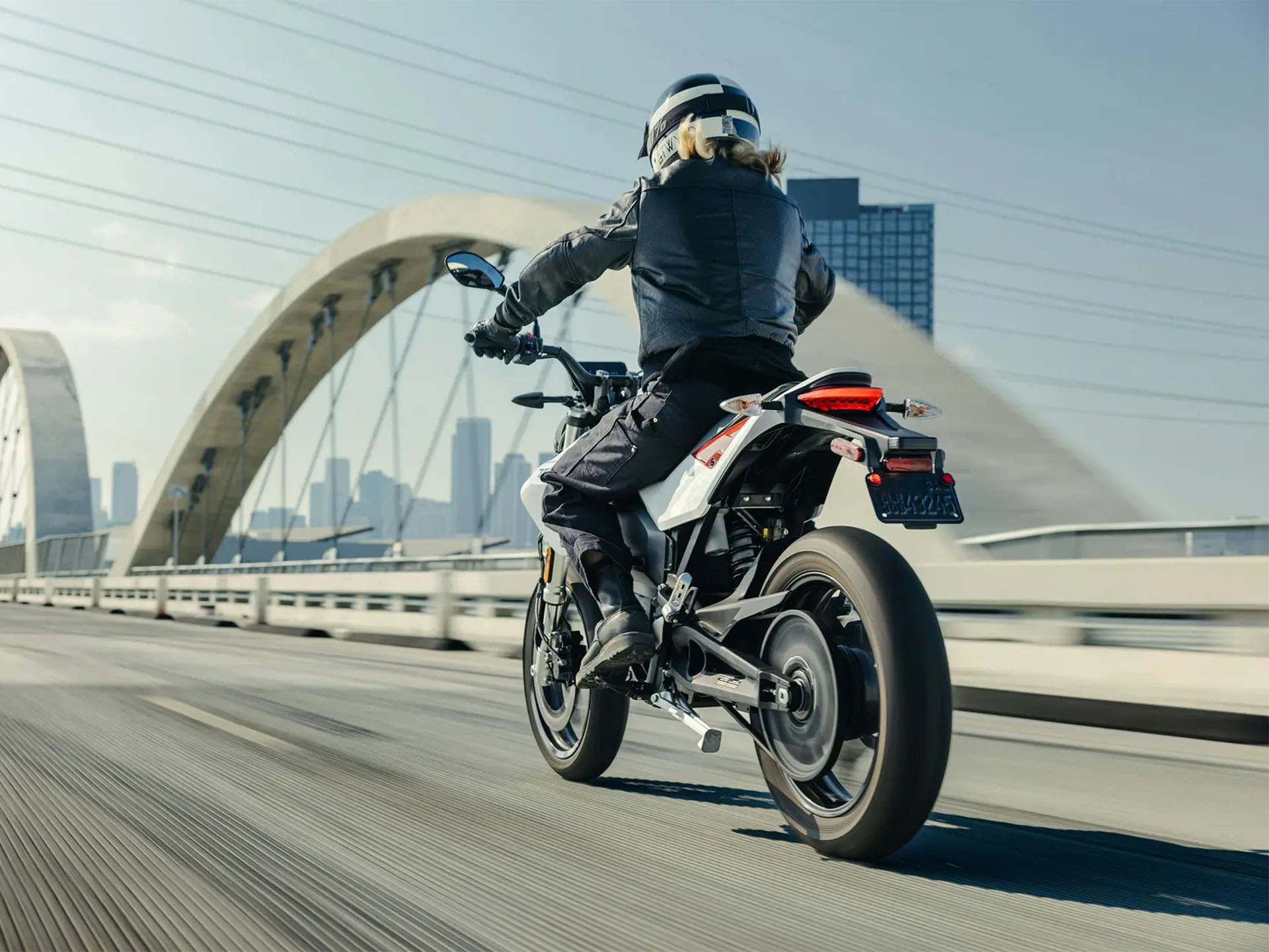 2025 Zero Motorcycles FXE in Columbus, Ohio - Photo 14